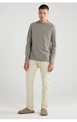 Farah Elm Regular Fit Twill Chinos In Fog